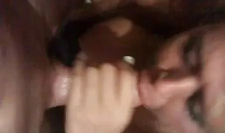 پاشیدن سوراخها با روغن باعث شد دختر با گروه تلگرام سکسب فالوس دو برابر شود