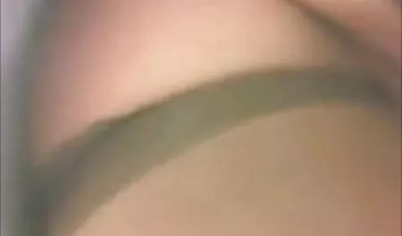 بلوند کامل بعد از پیاده روی و مشت زدن روی مشت فبلم سکسب