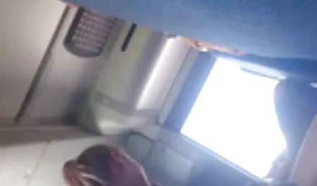 به خاطر خیانت ، همسرش را بازی سکسب با شلاق زدن به یک دوست و رابطه جنسی مقصر مجازات کرد