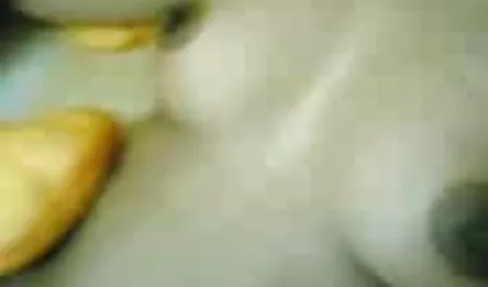 جشنواره برهنگی دختر سکسب در ساحل در سریال 9