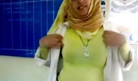 درپوش تصاویر سکسب پشت لوله کش را نشان داد