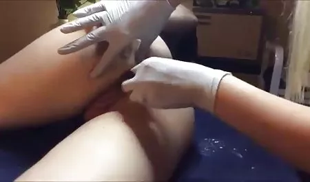پس از رابطه جنسی مقعد سخت در یک تخت برفی سفید ، یک مرد در کانال سکسب تلگرام دهان دختر می لرزد